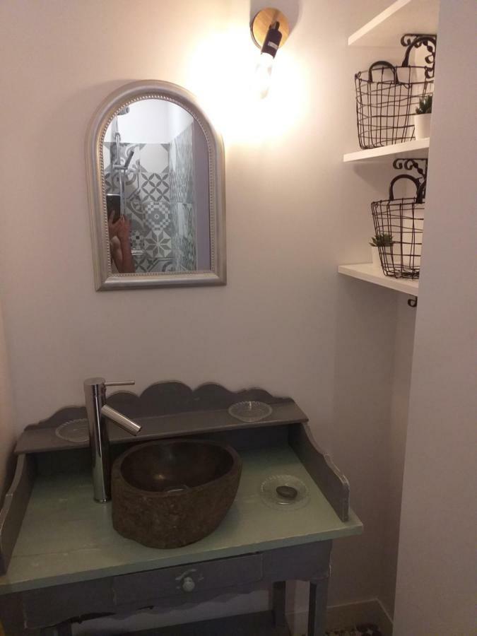 Appartement Au Coeur Du Perigord Villeréal Esterno foto