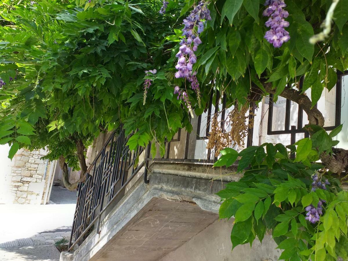 Appartement Au Coeur Du Perigord Villeréal Esterno foto